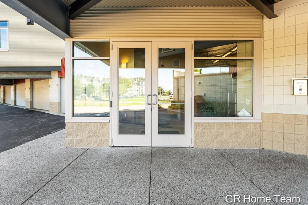 105 W Danaher Street #201 Ludington City, MI 49431
