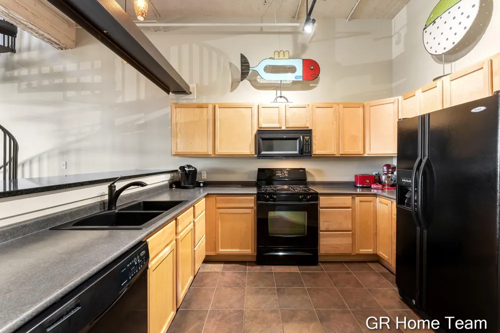 105 W Danaher Street #201 Ludington City, MI 49431