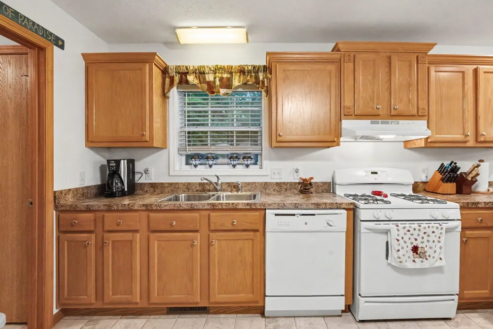 838 Nadeau Drive Lee Township, MI 49450