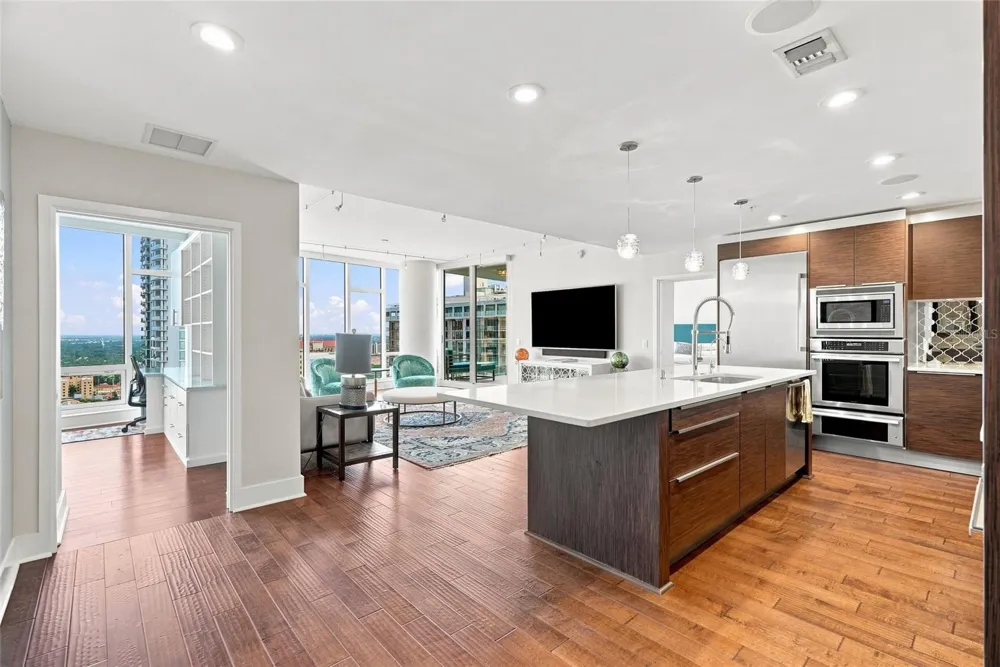 175 1ST STREET S #2701 St Petersburg, FL 33701