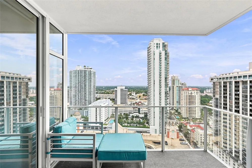 175 1ST STREET S #2701 St Petersburg, FL 33701