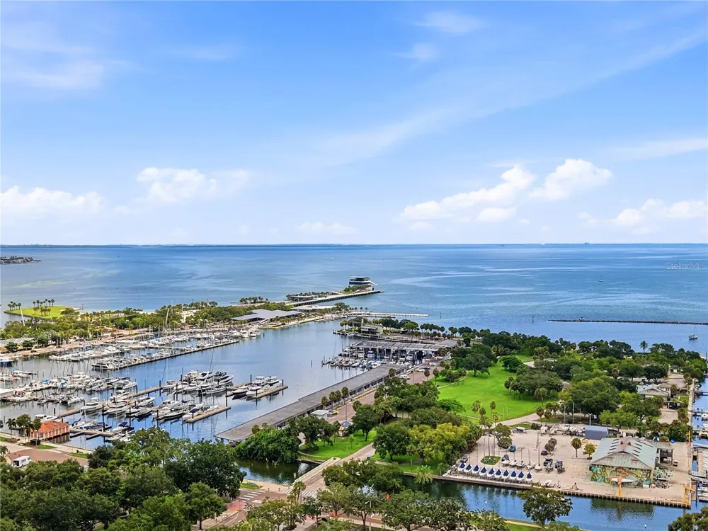 175 1ST STREET S #2701 St Petersburg, FL 33701