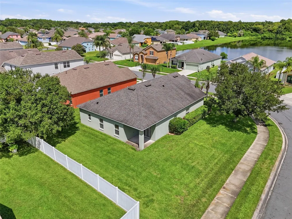327 MARATHON LANE Sanford, FL 32771