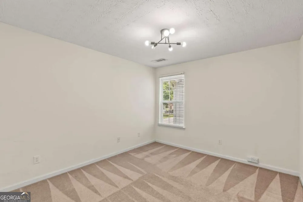 2137 Black Oak LN Ellenwood, GA 30294