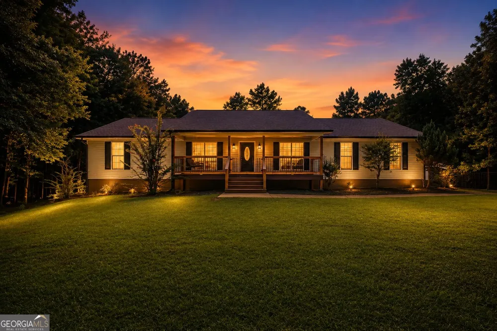 2182 Leguin Mill RD Locust Grove, GA 30248