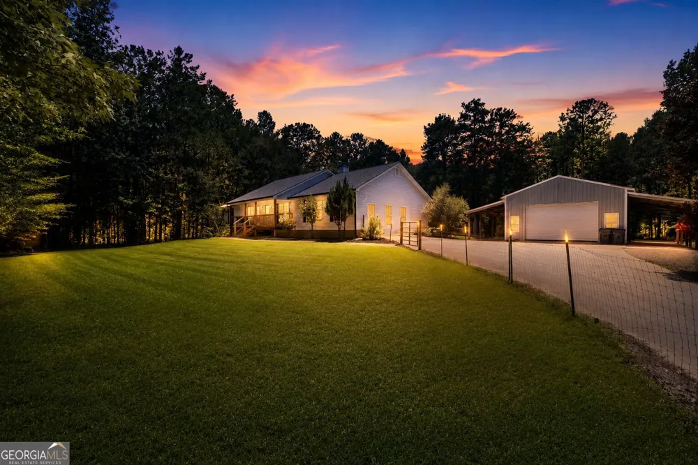 2182 Leguin Mill RD Locust Grove, GA 30248