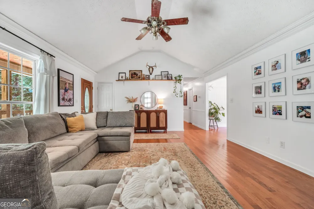 2182 Leguin Mill RD Locust Grove, GA 30248