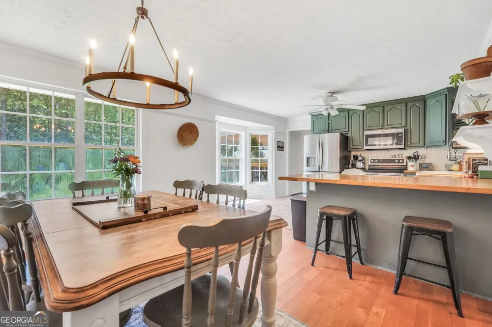 2182 Leguin Mill RD Locust Grove, GA 30248