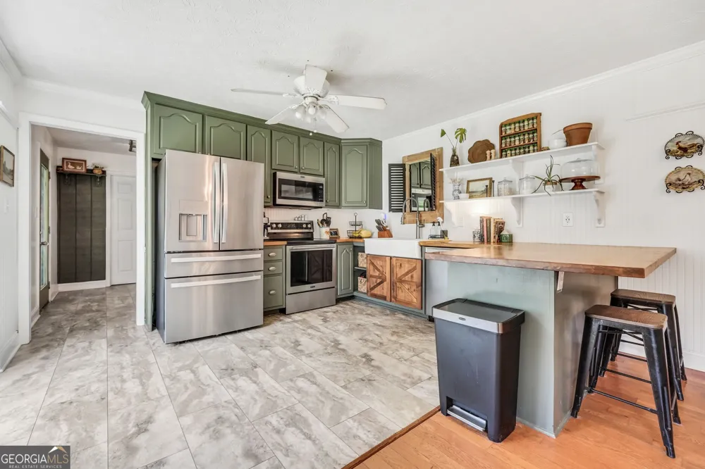 2182 Leguin Mill RD Locust Grove, GA 30248