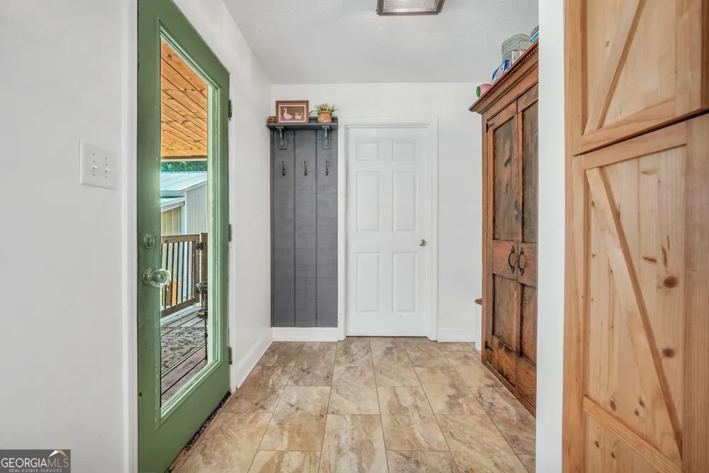 2182 Leguin Mill RD Locust Grove, GA 30248