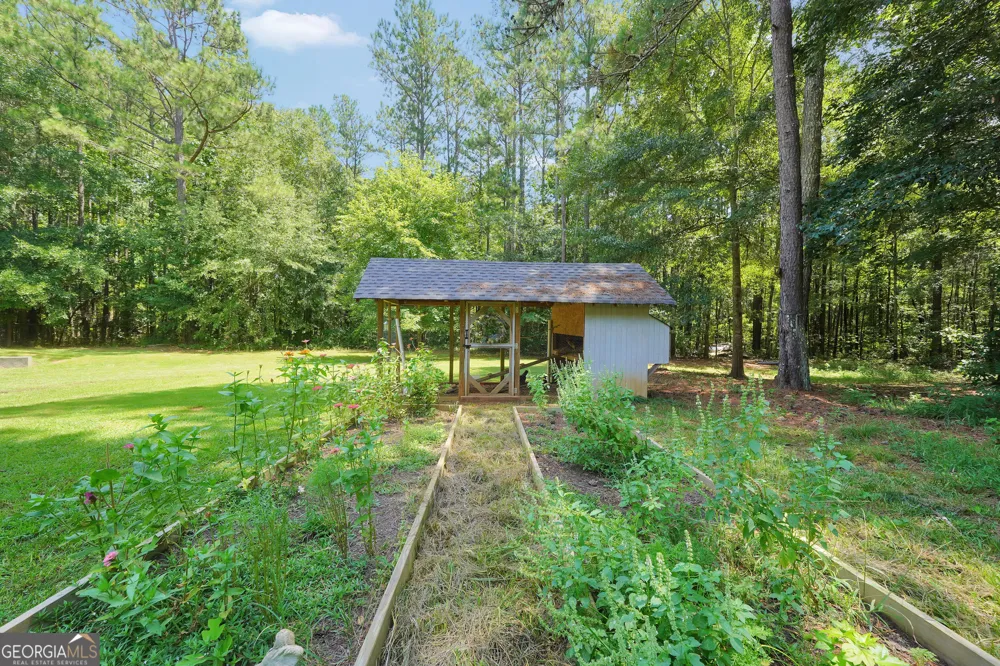 2182 Leguin Mill RD Locust Grove, GA 30248