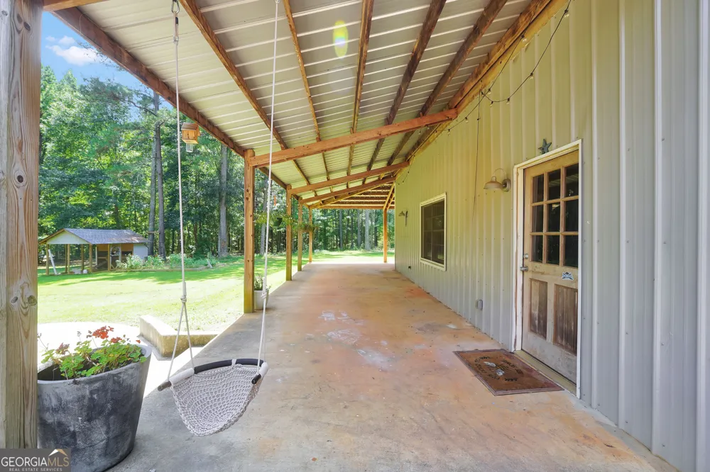 2182 Leguin Mill RD Locust Grove, GA 30248