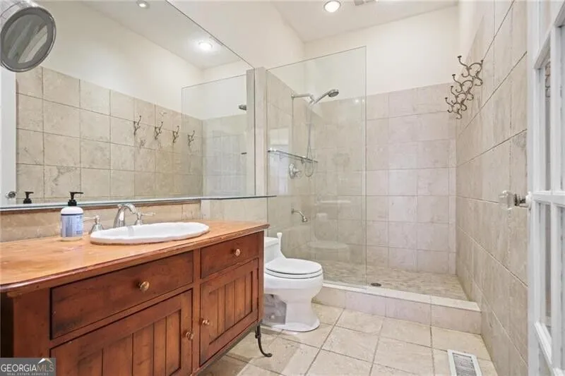 26 Highland DR NE Atlanta, GA 30305