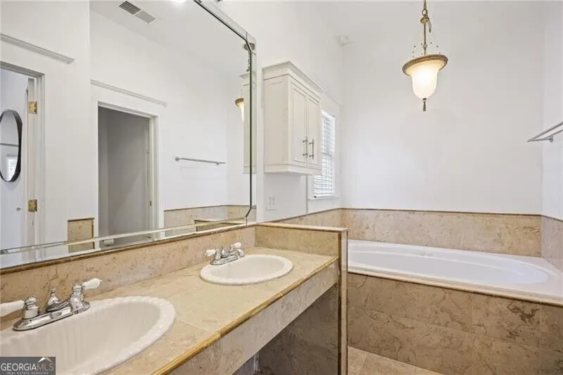26 Highland DR NE Atlanta, GA 30305