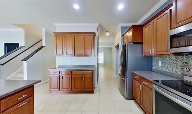 2863 MAPLE BROOK LOOP Lutz, FL 33558