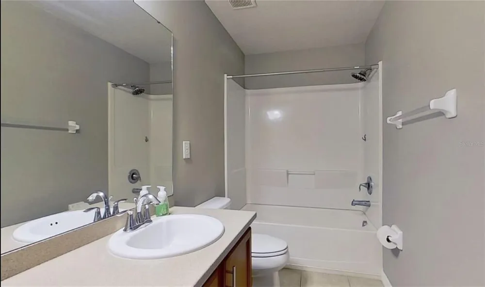 2863 MAPLE BROOK LOOP Lutz, FL 33558