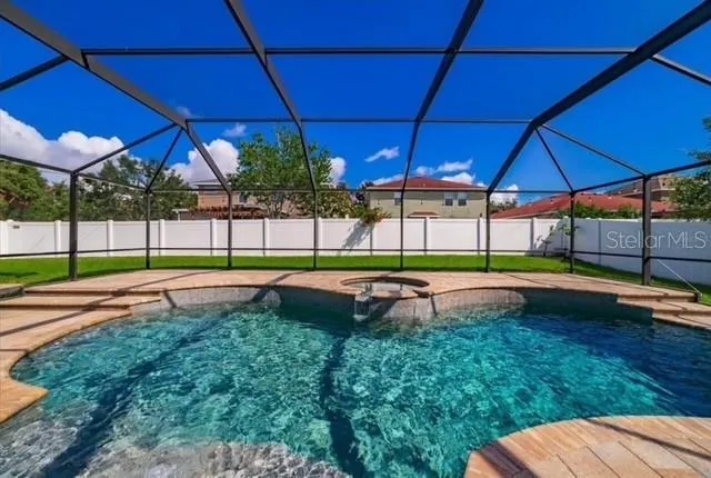 2863 MAPLE BROOK LOOP Lutz, FL 33558