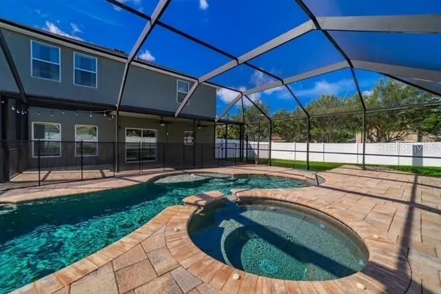 2863 MAPLE BROOK LOOP Lutz, FL 33558