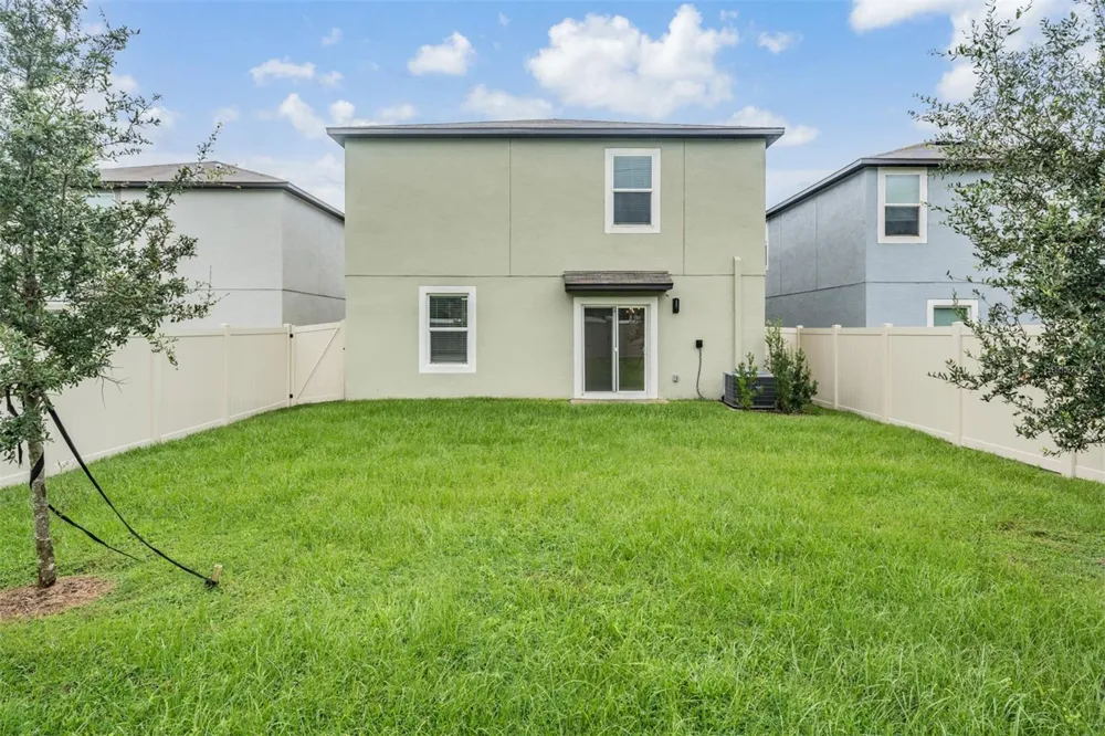 10112 BRANCHING SHIP TRACE Wesley Chapel, FL 33545