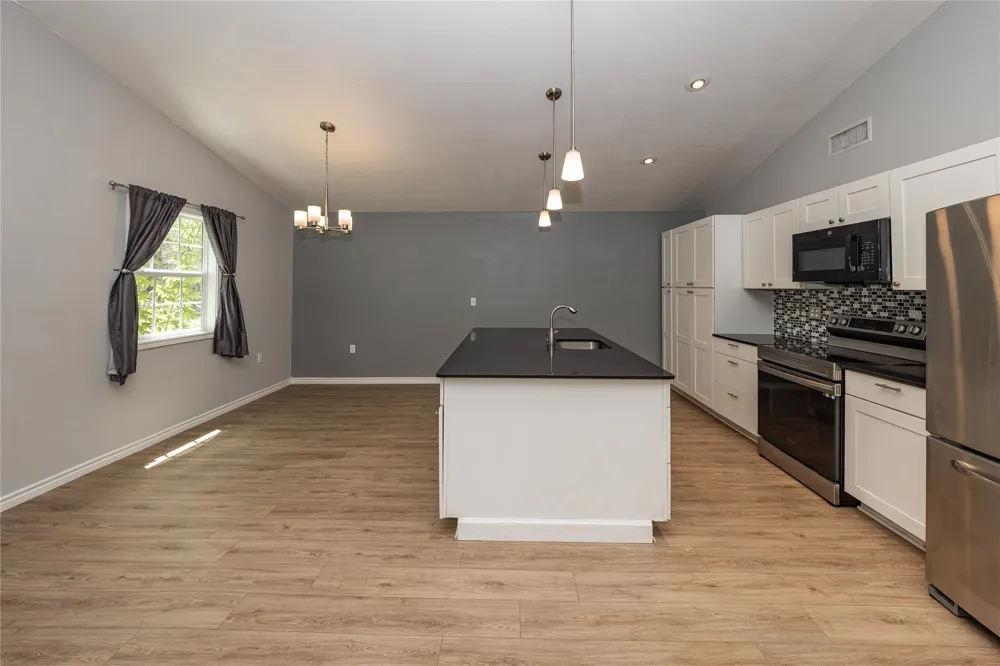 400 Oak Knob Drive #A Wimberley, TX 78676