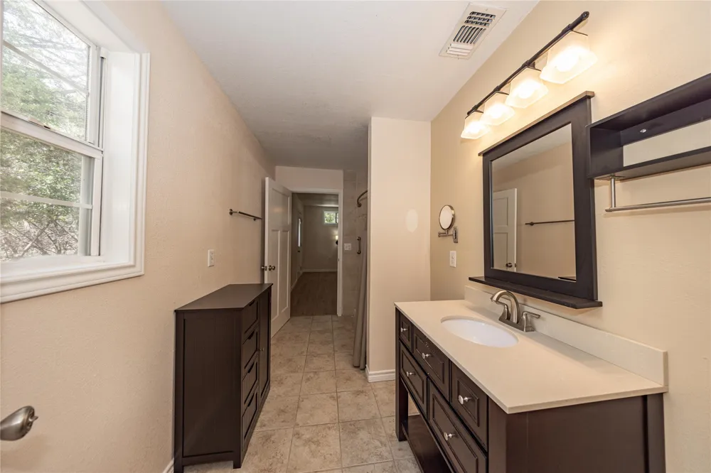 400 Oak Knob Drive #A Wimberley, TX 78676