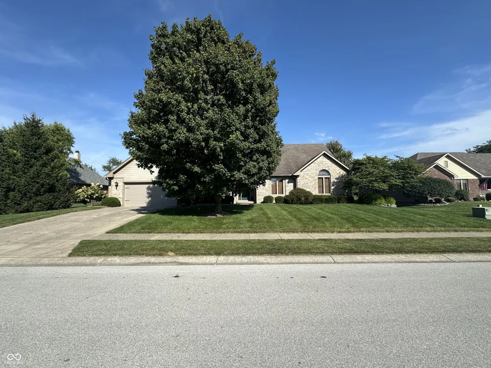 1127 Wood Sage Drive Avon, IN 46123