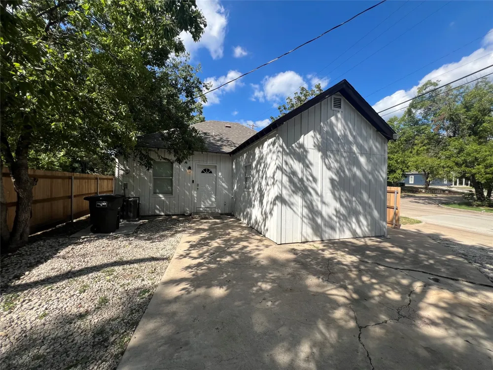 1200 New York Avenue Fort Worth, TX 76104