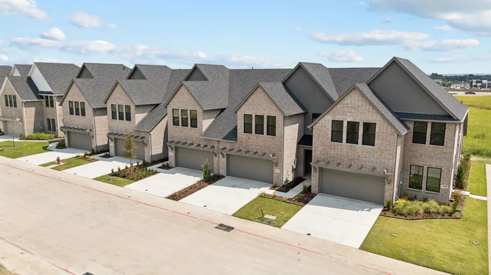 3540 Pierce Lane Grand Prairie, TX 75052
