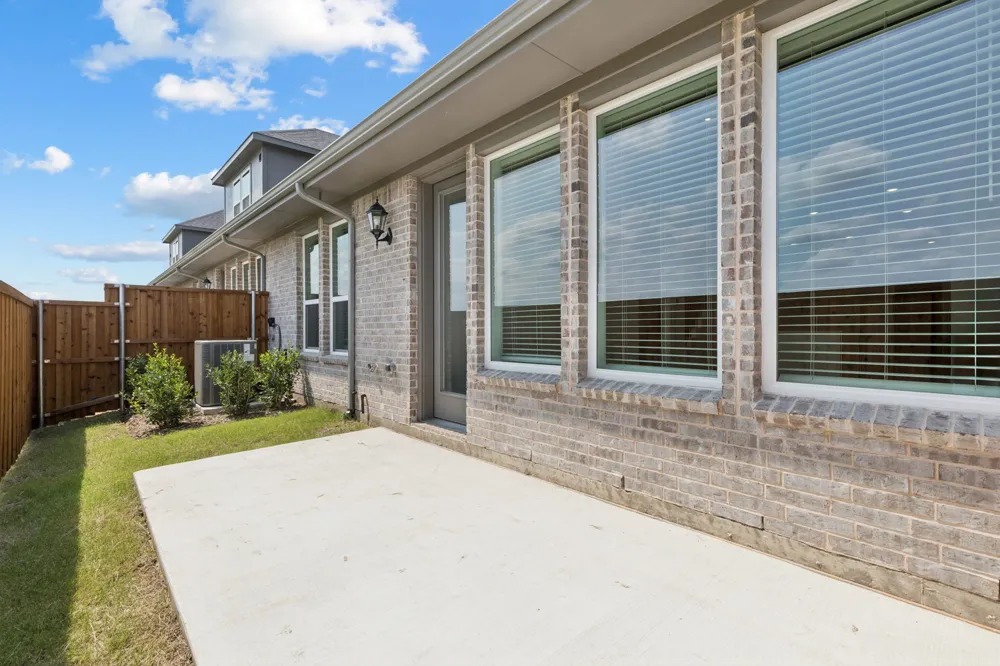 3540 Pierce Lane Grand Prairie, TX 75052