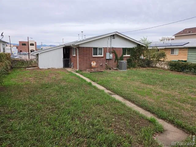 3754 S Inca Street Englewood, CO 80110