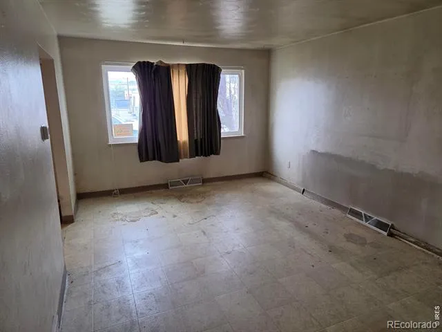 3754 S Inca Street Englewood, CO 80110