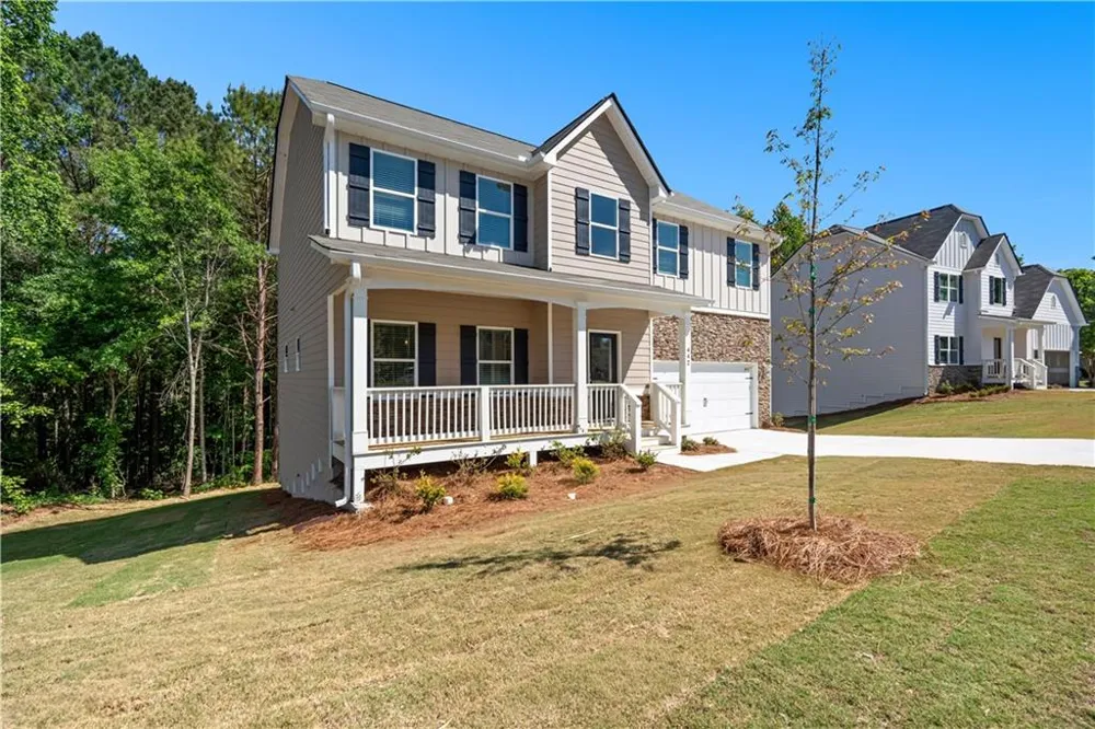 442 The Boulevard Newnan, GA 30263