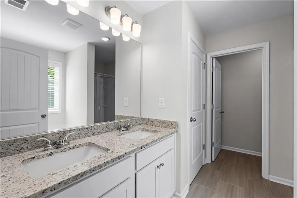 442 The Boulevard Newnan, GA 30263