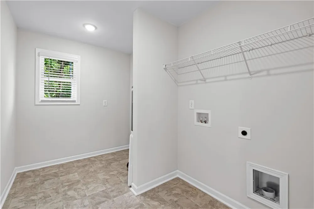 442 The Boulevard Newnan, GA 30263
