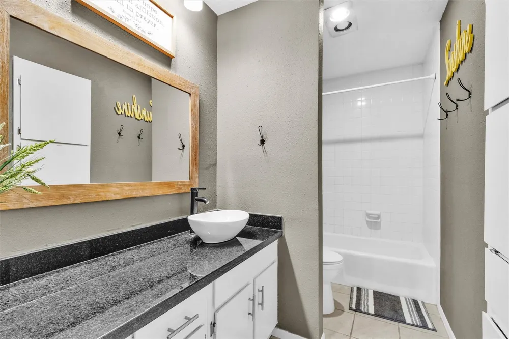12500 Melville Drive #202A Montgomery, TX 77356