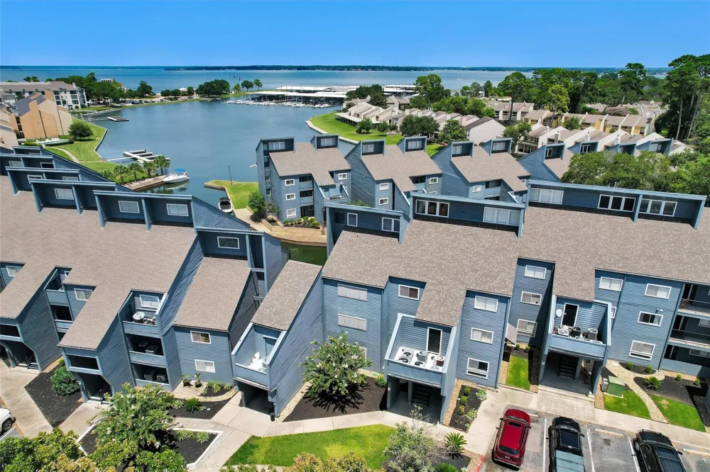 12500 Melville Drive #202A Montgomery, TX 77356