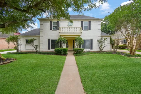 1002 Meadowlark Lane