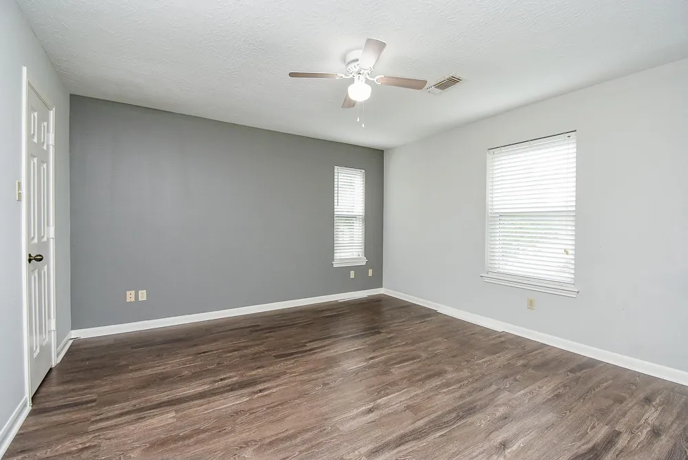 1002 Meadowlark Lane Sugar Land, TX 77478