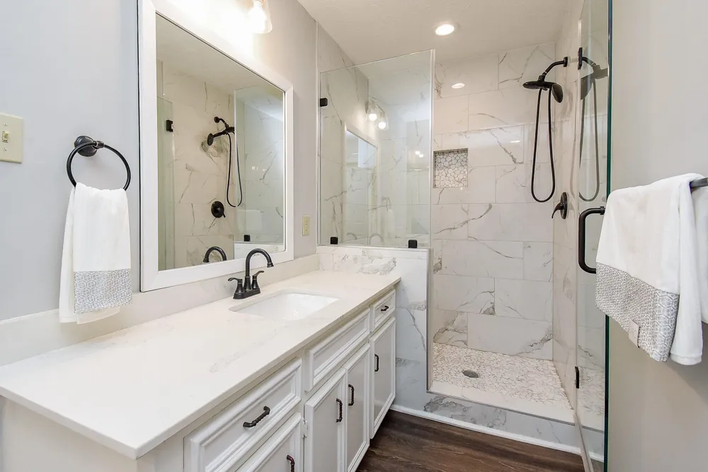1002 Meadowlark Lane Sugar Land, TX 77478