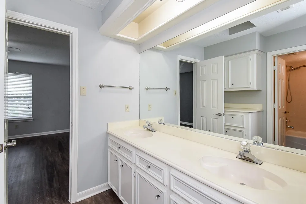 1002 Meadowlark Lane Sugar Land, TX 77478
