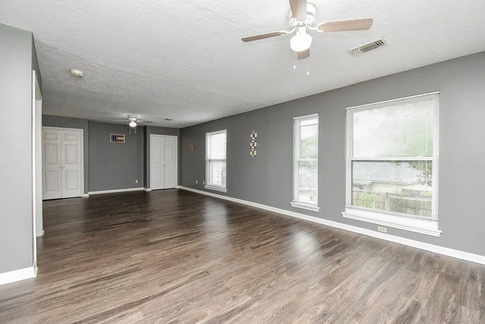 1002 Meadowlark Lane Sugar Land, TX 77478