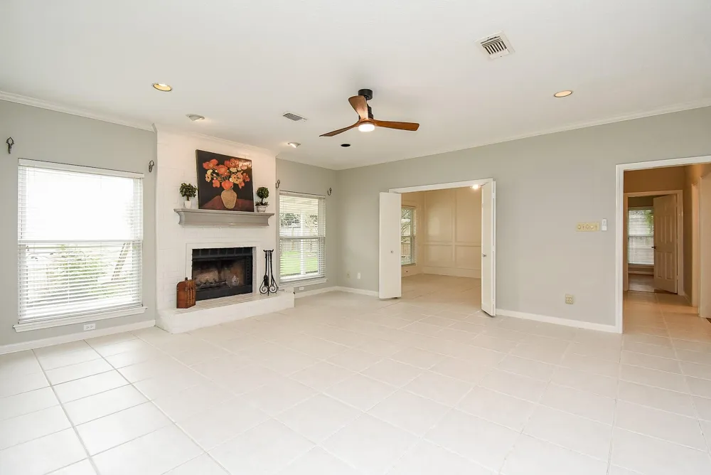 1002 Meadowlark Lane Sugar Land, TX 77478