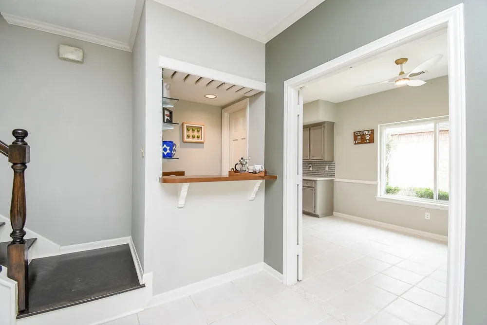 1002 Meadowlark Lane Sugar Land, TX 77478