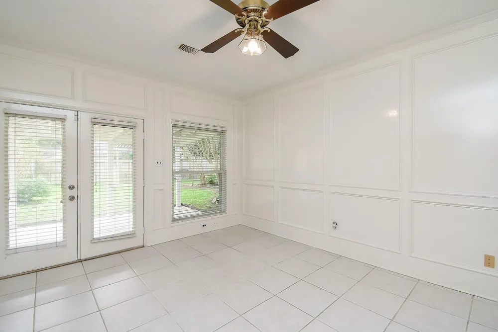 1002 Meadowlark Lane Sugar Land, TX 77478