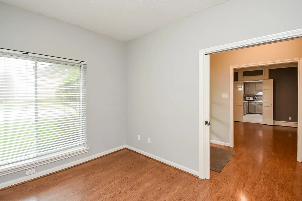 1002 Meadowlark Lane Sugar Land, TX 77478