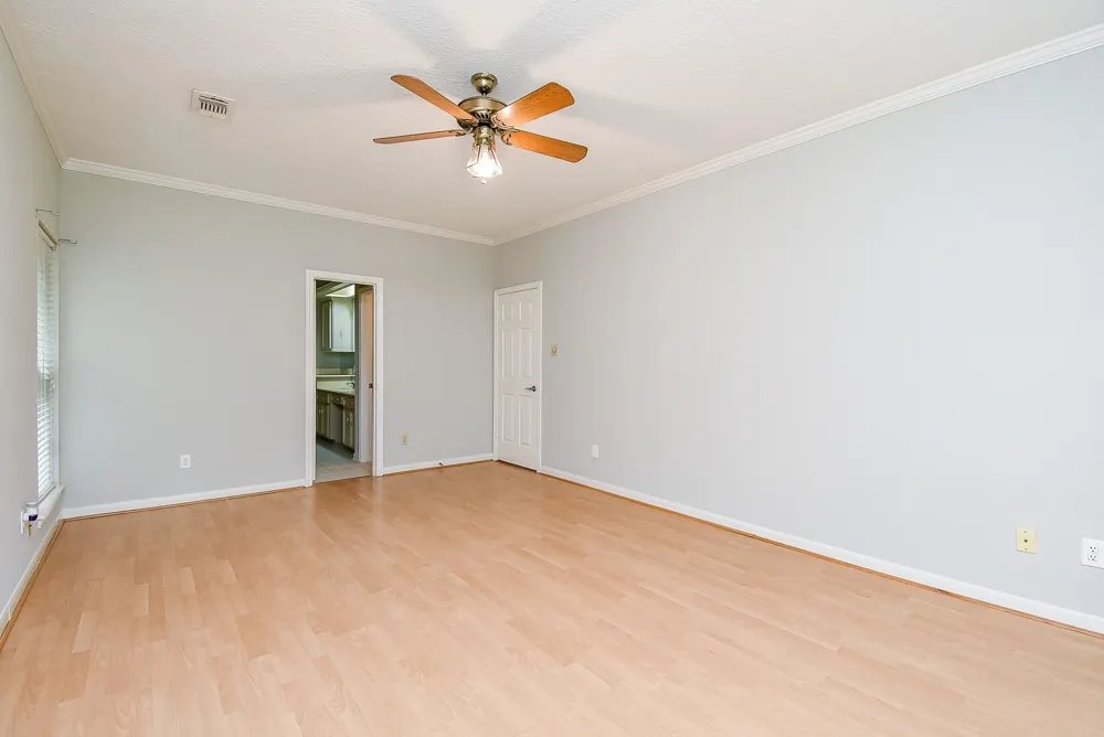 1002 Meadowlark Lane Sugar Land, TX 77478