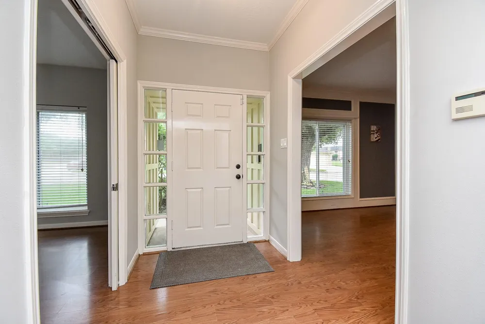 1002 Meadowlark Lane Sugar Land, TX 77478