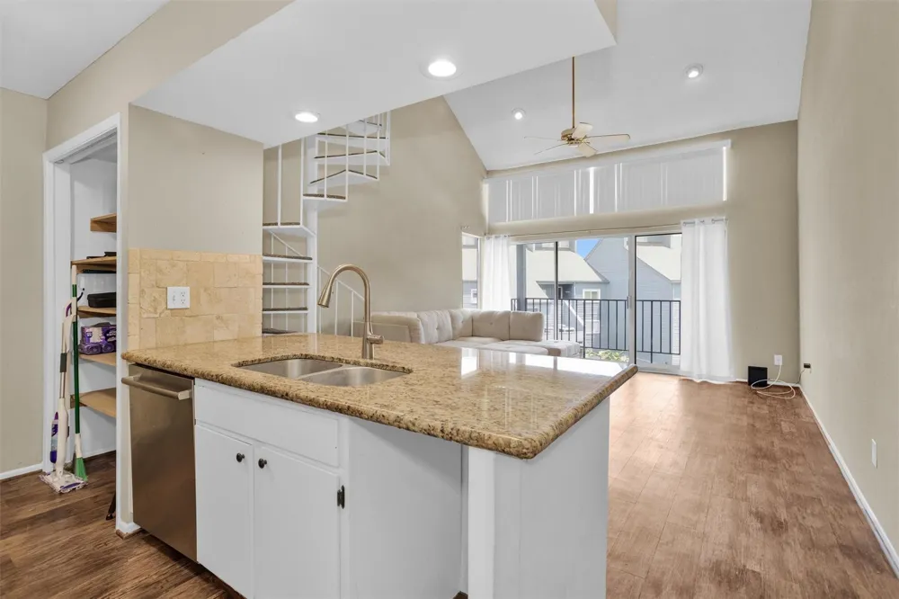 12500 Melville Drive #331C Montgomery, TX 77356