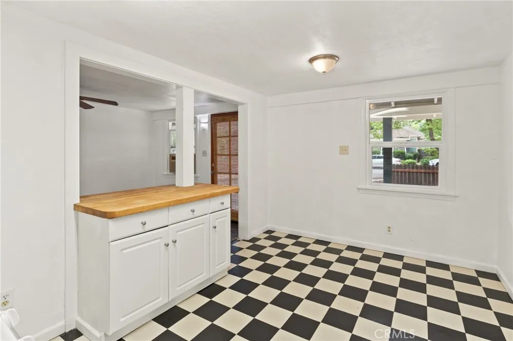 272 E 4th E.  Avenue Chico, CA 95926