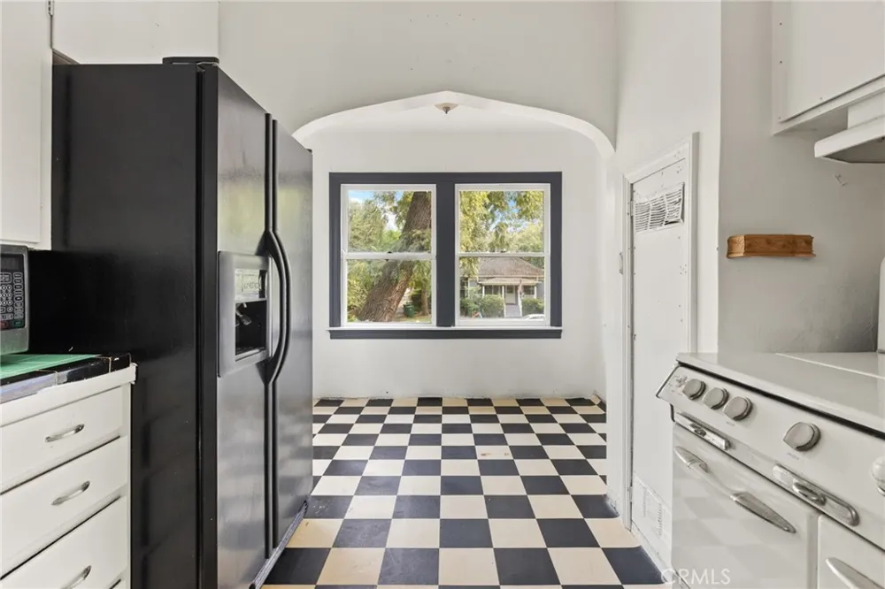 272 E 4th E.  Avenue Chico, CA 95926